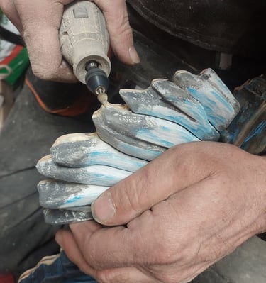 the work of a craftsman in Thracian creating an image of an eagle