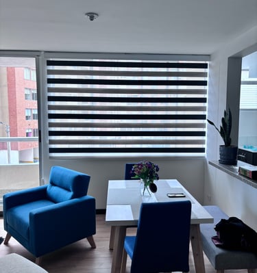 Persianas Sheer Elegance con materiales resistentes al sol, control UV y fácil lavado,