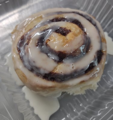 cinnamon roll at the rustic spoon