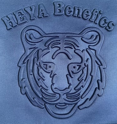 Textured 3D embossed tiger design, showcasing a strong and premium visual impact.