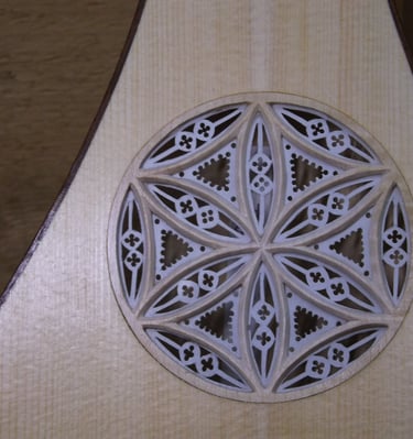 gittern rose in maple and parchment