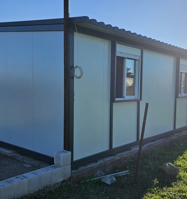 casa prefabricada con pannel Sándwich