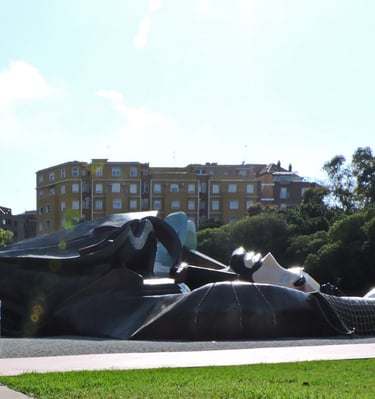 Cabeza de Gulliver con toboganes en el Parque de Gulliver