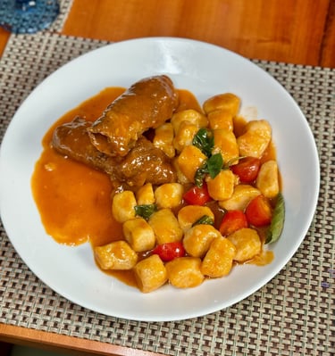 Pratos Casa Nonna - Gnochi com Bracciolla