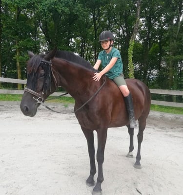 séance individuelle équithérapie enfant