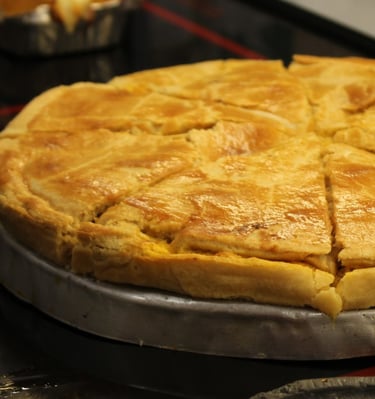 a pie with a pie crust crust and a pie