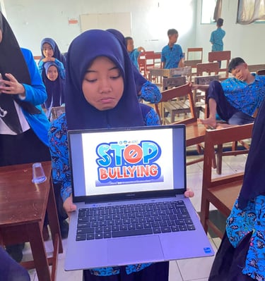foto santri yang telah berdiskusi bersama tentang kampanye "stop Bullying"