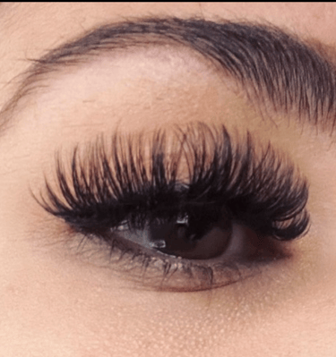 closeup de cejas despues de tratamiento