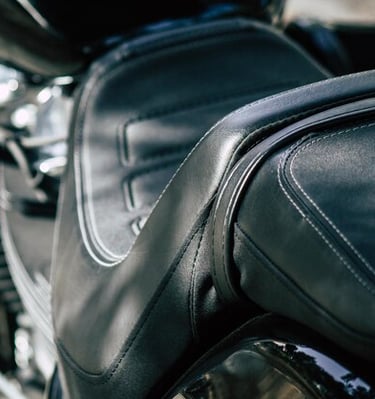 Selle moto de collection de 1980 par adrien perondi