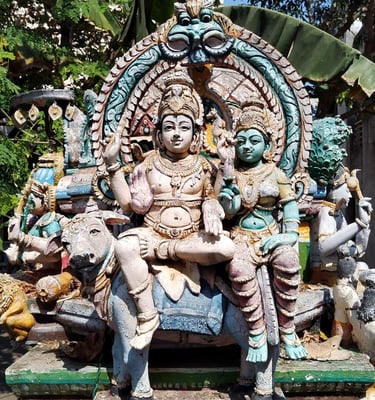 a statue of a hindu god travel Indija Kelionės į Indiją