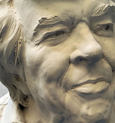 Eddie Fowlie nació el 8 de agosto de 1921 en Middlesex, Inglaterra. Conocido por su papel en Doctor 