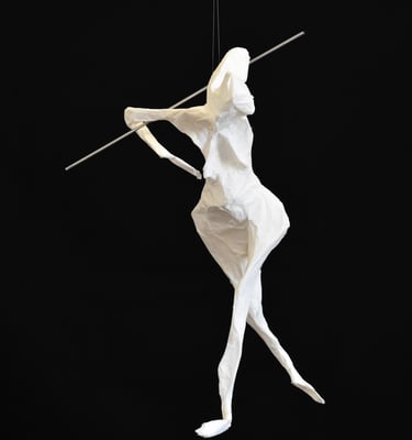 mobile sculpture papier personnage mouvement