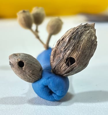 Estrambolhudo: Criatura Fantástica pesquisada pelo arte educador e ecobrinquedista Renato M. Barboza