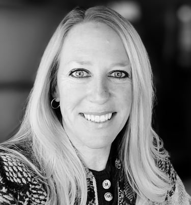 Melissa Eyraud providing bookkeeping