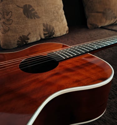 Guitar Sri Lanka. Solid Mahogany Guitar OM Model