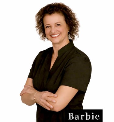 Barbie - θεραπεύτρια μασάζ της Sol Massage
