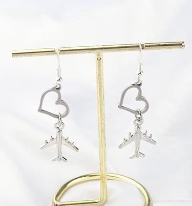 Airplane earrings for travel
