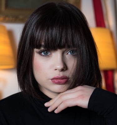 a woman with a black shirt and a black shirt
