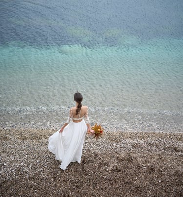 mariée au bord de la mer