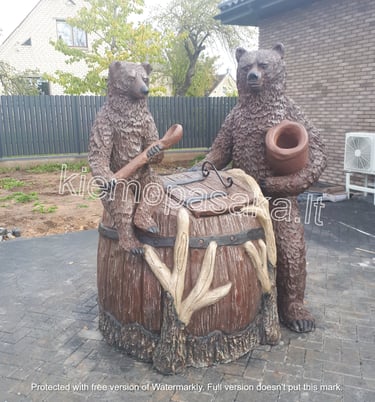 betoninis šulinys-šulinio apdaila su meškiukais