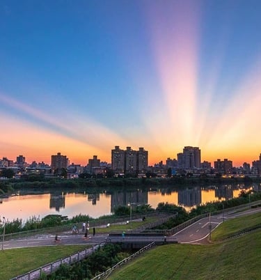  Gongguan Waterfront Plaza