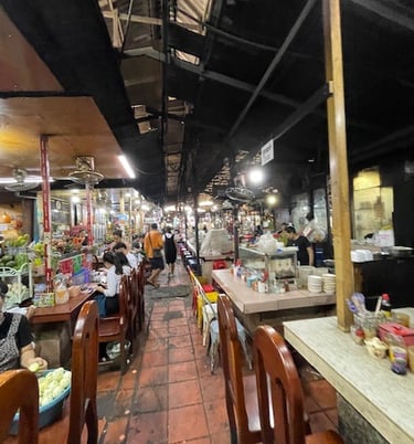 Toul Tompong Market (Russian Market)