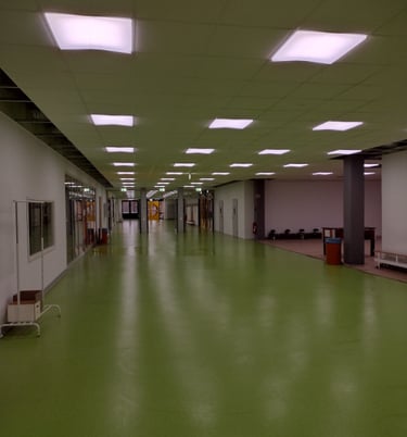 Funktionsdecke in einer Schule