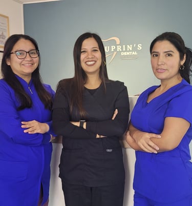 Doctoras Especialistas en Implantes Dentales y Ortodoncia - Lima San Miguel