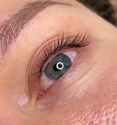 makijaż permanentny powieki we Wrocławiu