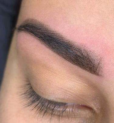 makijaż permanentny brwi we Wrocławiu