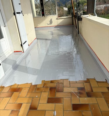 résine coulé sur ancien carrelage