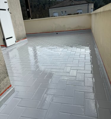 finition résine sur carrelage