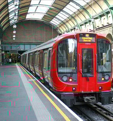 LUL TFL 4 rail traction power system