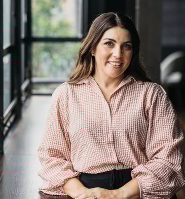 Nikki Bowden, Noosa-sunshine coast-brisbane-based authorised marriage celebrant
