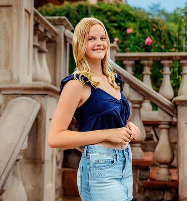 Elizabethtown PA Senior pictures taken at Moonstone Manor by a Lancaster PA senior photographer