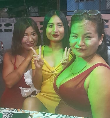 Thai women sat at bar near Soi Bintabaht in Hua Hin
