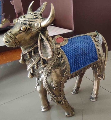 "Tribal brass bull sculpture–handcrafted Bastar art with blue painted-Export-ready"