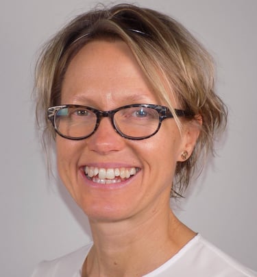 Glasses, Teeth, Hair, Woman, Earring, White, Grey