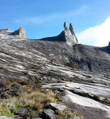 borneo mount kinabalu summit