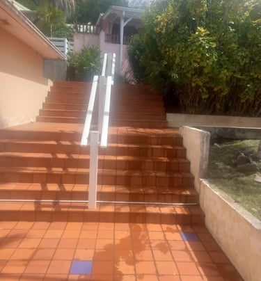 Après lessivage escalier en terre cuite