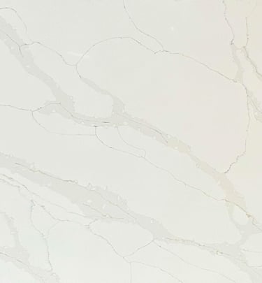 plancha, superficie o cubierta de cuarzo blanco con vetas grises