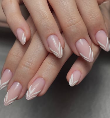 Manikiūras su elegantiškomis formomis