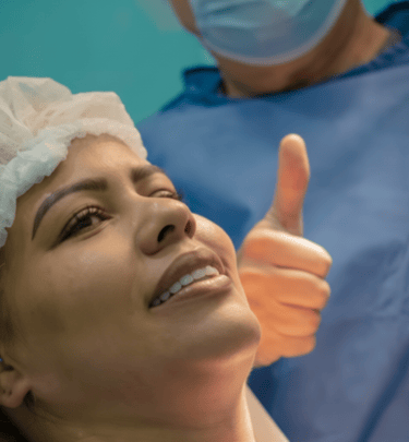 Paciente de Oftalmología Satisfecha con los resultados en Guayaquil