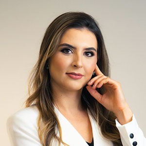 Dra. Juliana Faleiros