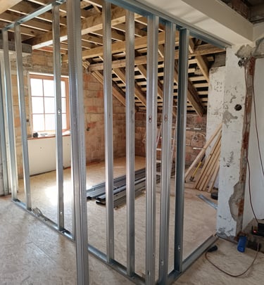 Sienų pertvaros profiliai