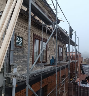 Pastoliai stogo keitimui