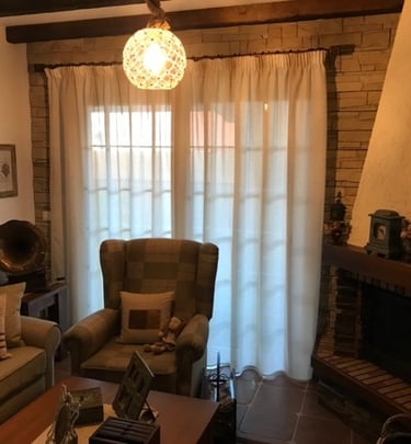 Fabricación visillo blanco para estancia rústica. Tenerife.