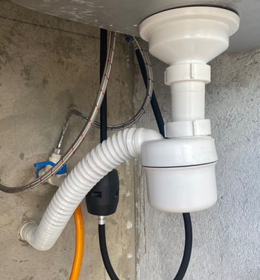 Trocar sifão da  pia