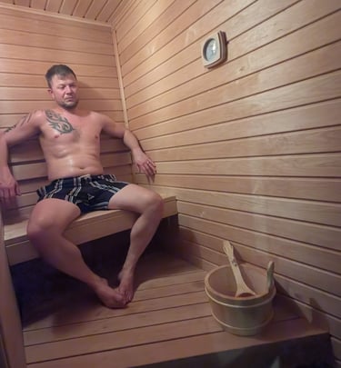 traditional sauna Nailsworth cold plunge tub contrast therapy sauna and ice bath therapy Nailsworth
