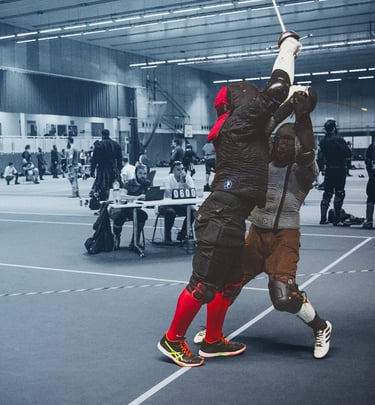 Photo by Andy McCormack/@the.hematog. Winston competing in rapier, Albion 2025